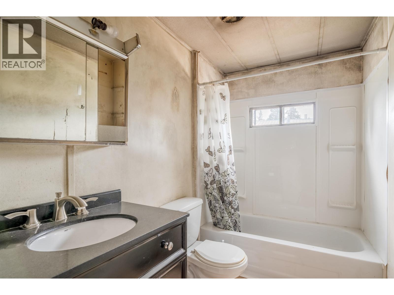 4807 CLARKE AVENUE - 11