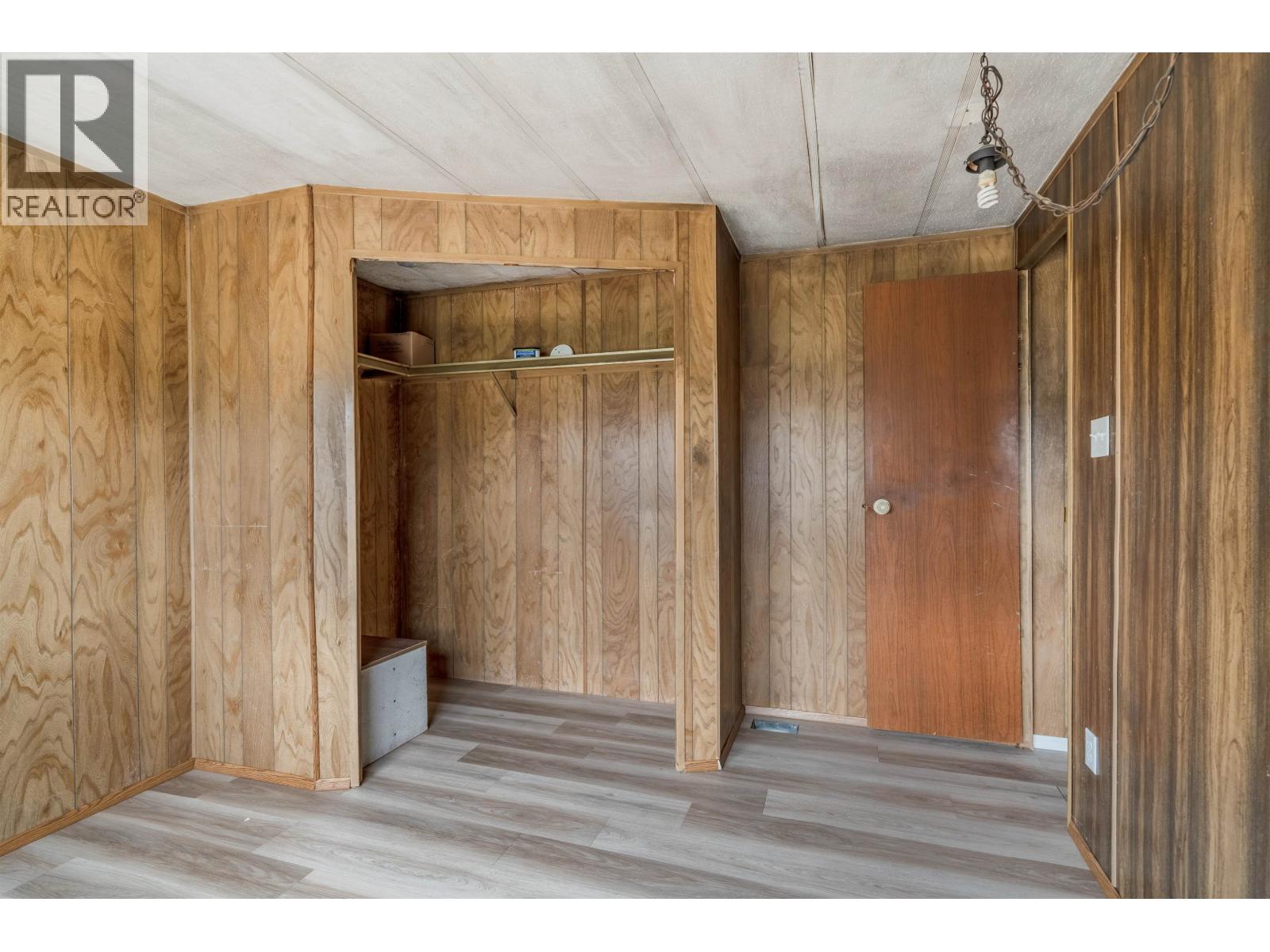 4807 CLARKE AVENUE - 13