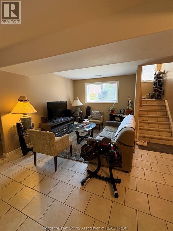 2290 DAYTONA AVENUE - 3