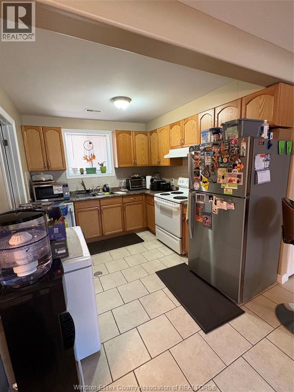 2290 DAYTONA AVENUE - 6
