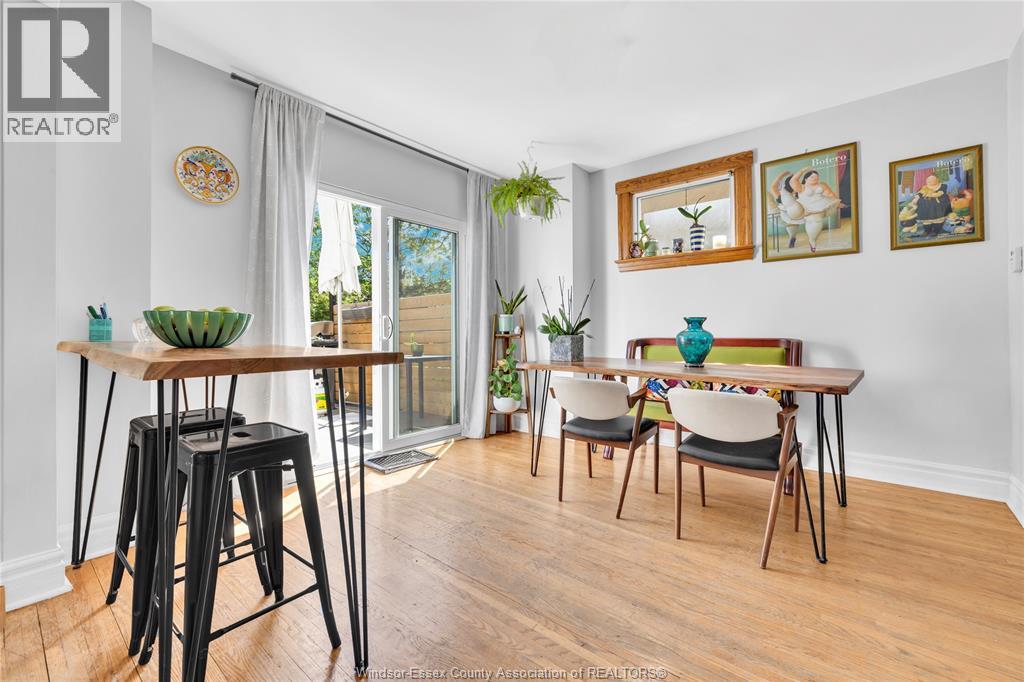 712 GLADSTONE - 9