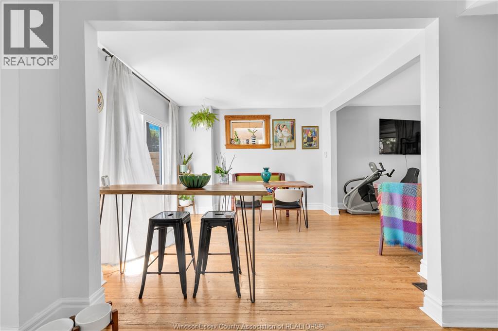 712 GLADSTONE - 8