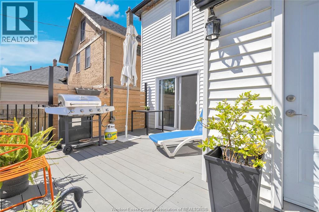 712 GLADSTONE - 28
