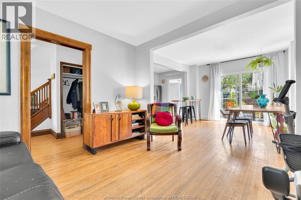712 GLADSTONE - 5