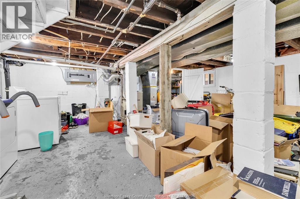 712 GLADSTONE - 27