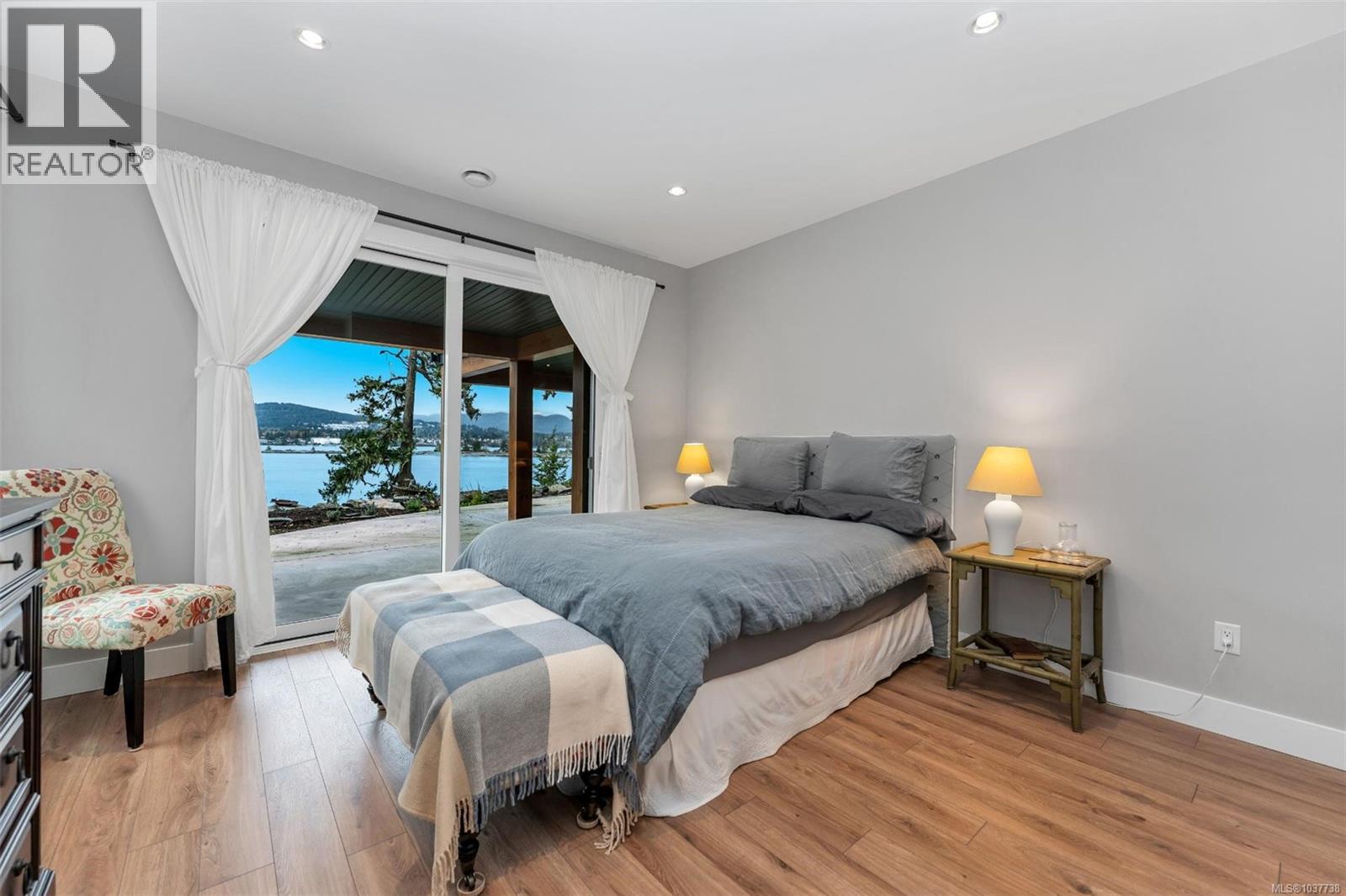 7210 Sea Cliff Rd - 46