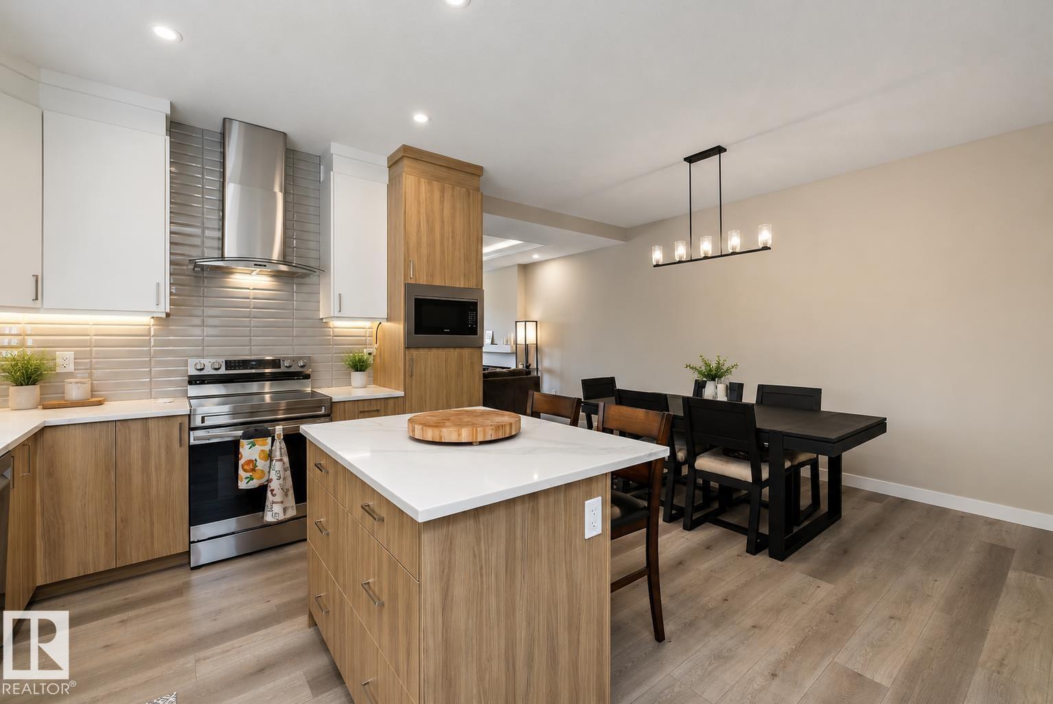 7208 78 AV NW - 14