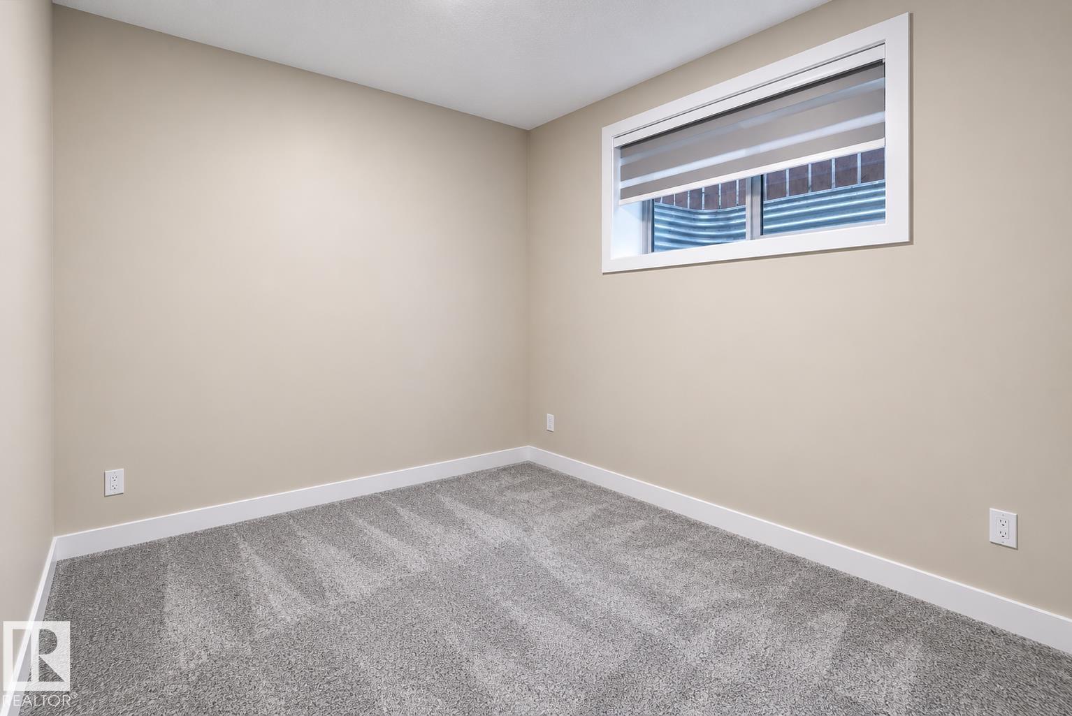 7208 78 AV NW - 25