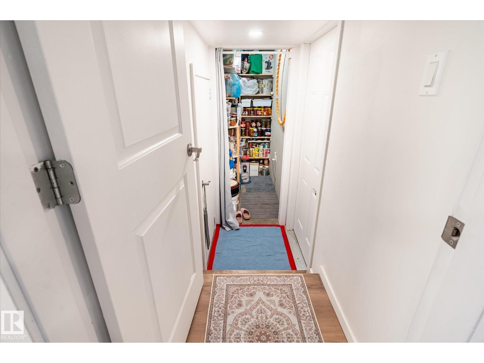 5016 44 Ave - 37