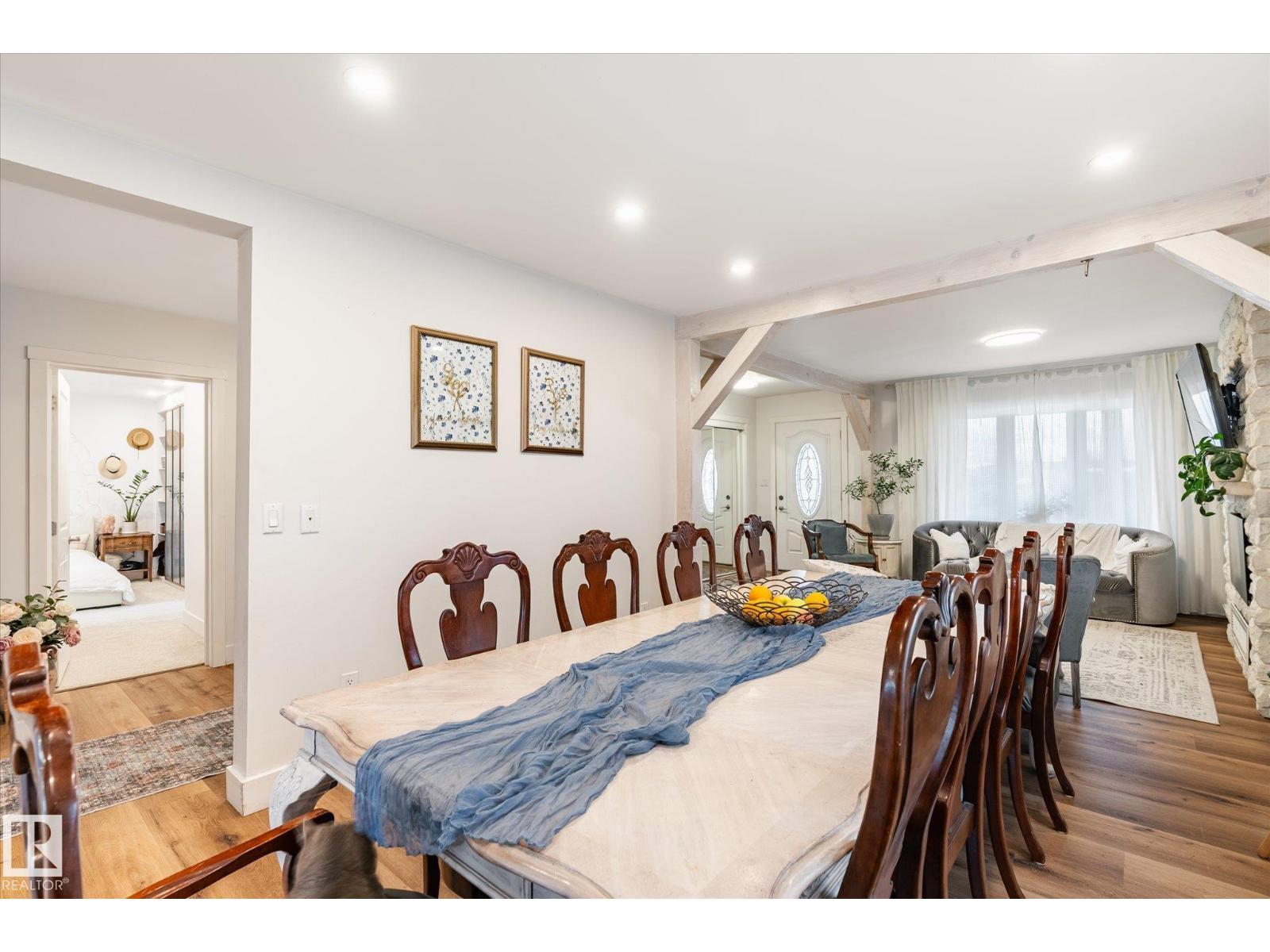 5016 44 Ave - 4