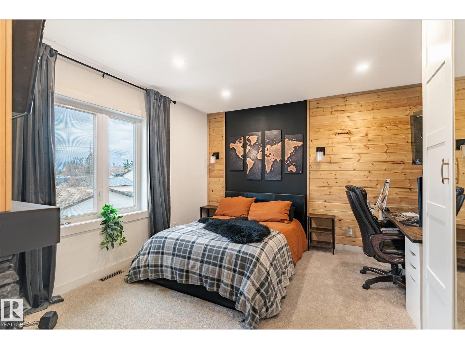 5016 44 Ave - 22