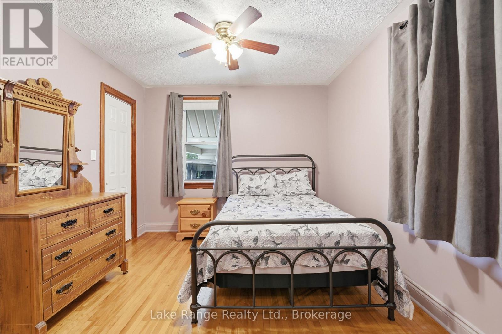 524 GOUGH STREET - 8