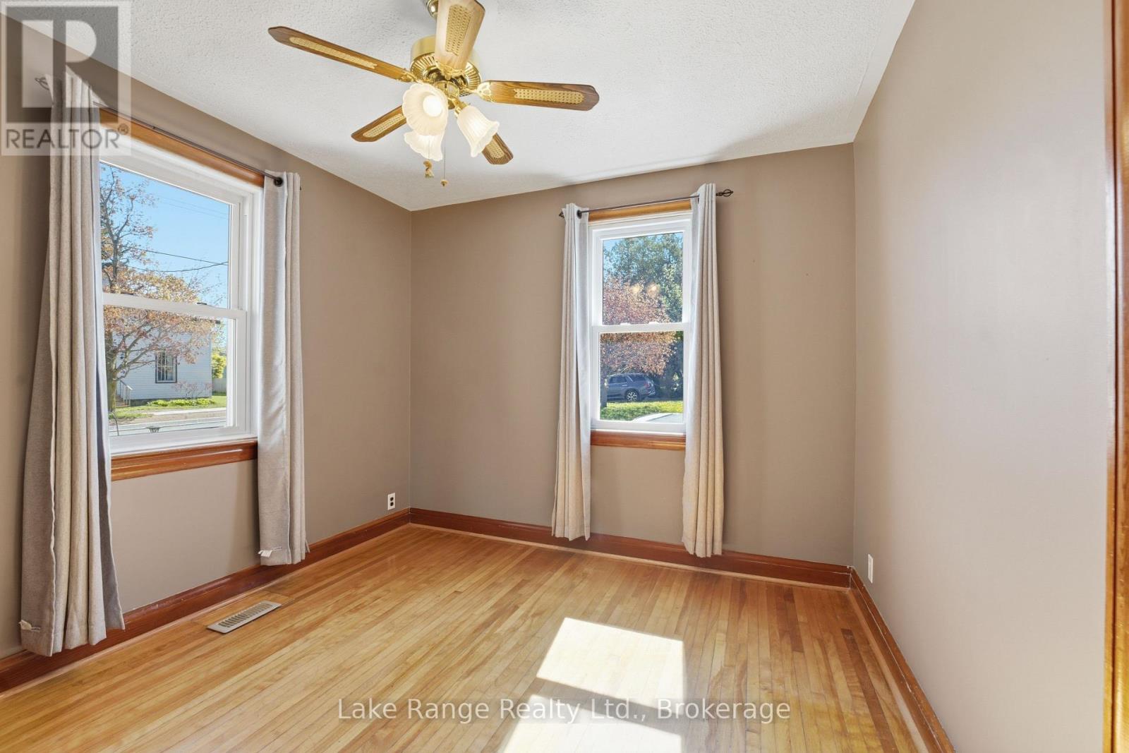 524 GOUGH STREET - 9