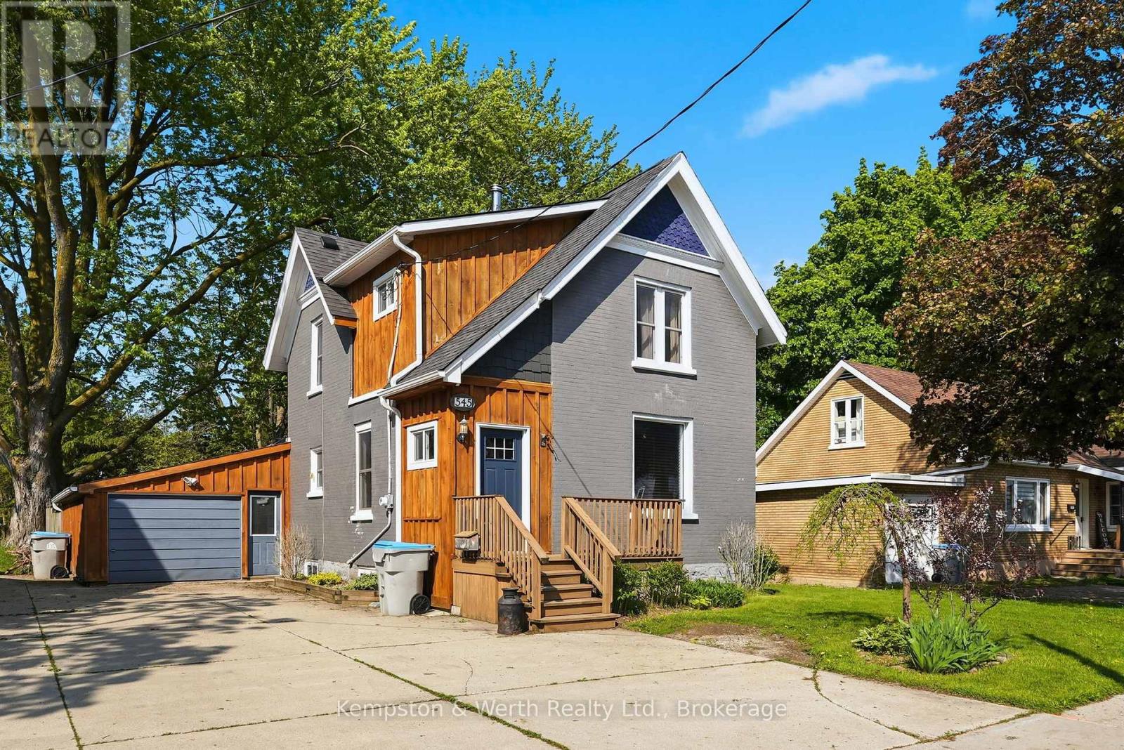 545 MAIN STREET E - 2