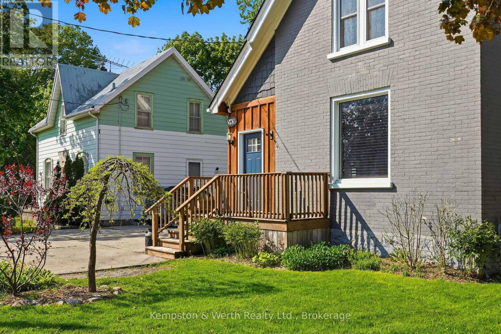 545 MAIN STREET E - 3