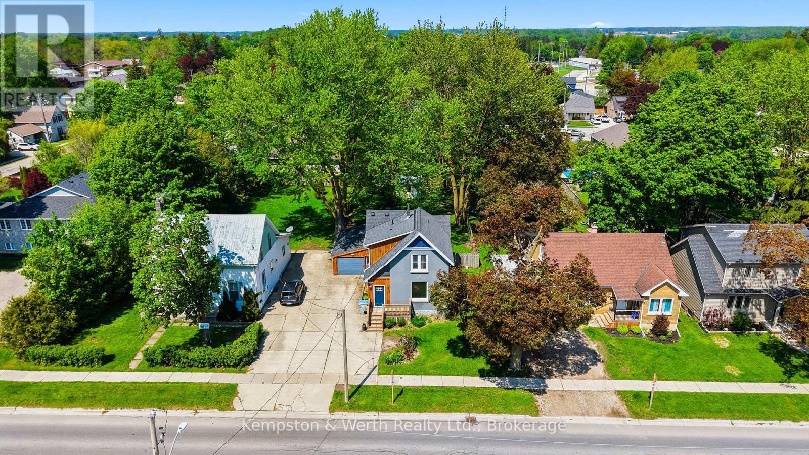 545 MAIN STREET E - 39