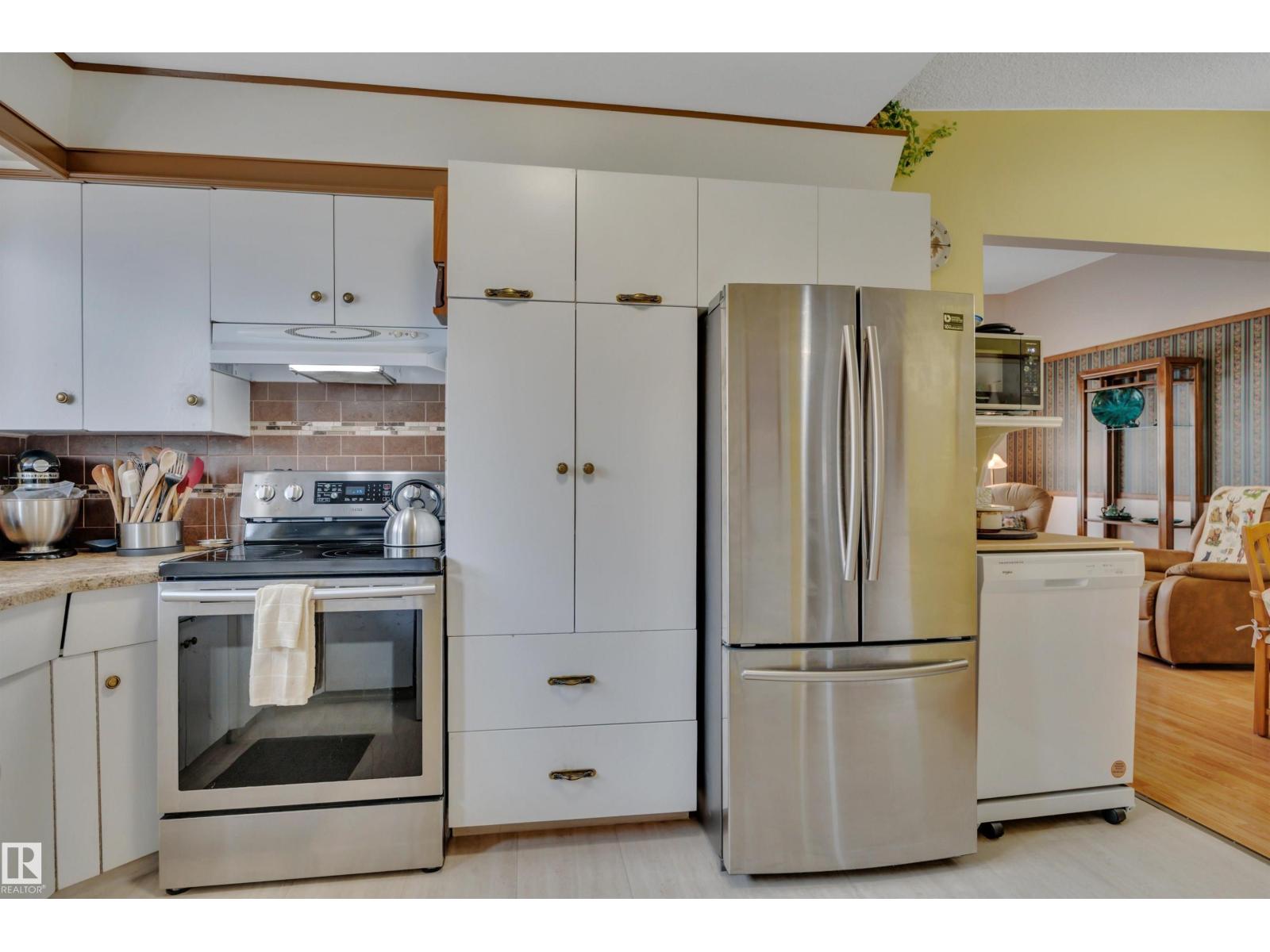 12717 91 ST NW - 17