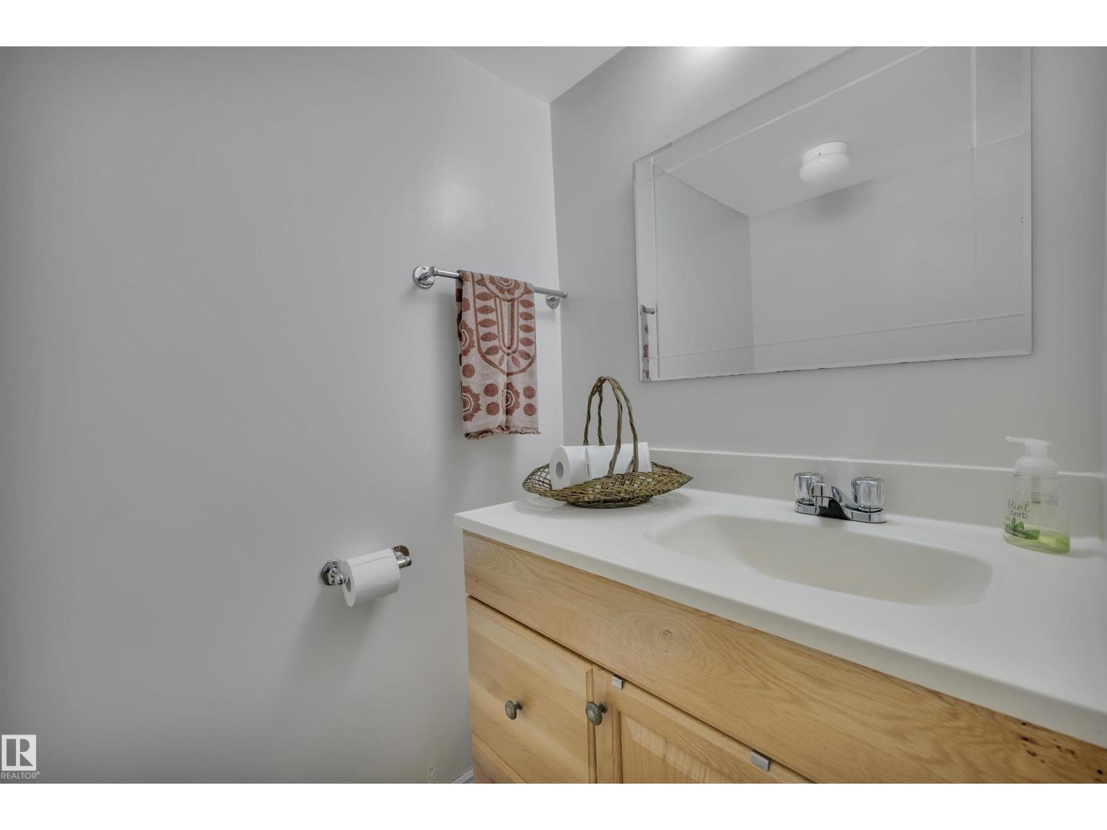 12717 91 ST NW - 35