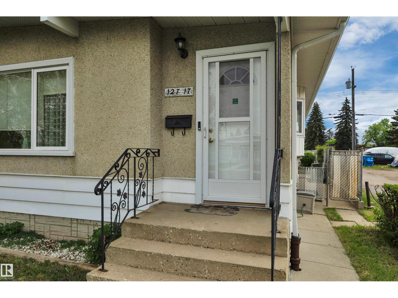 12717 91 ST NW - 4