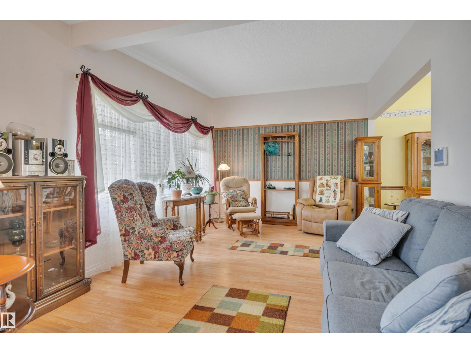 12717 91 ST NW - 8