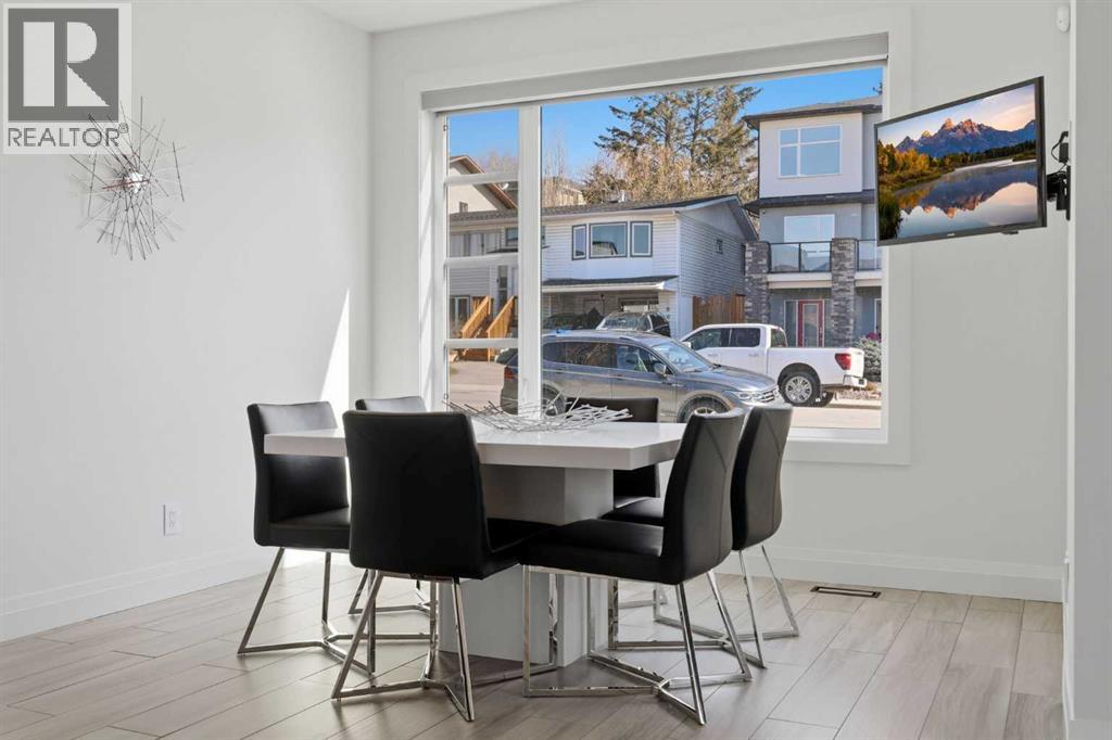 2227 47 Street NW - 19