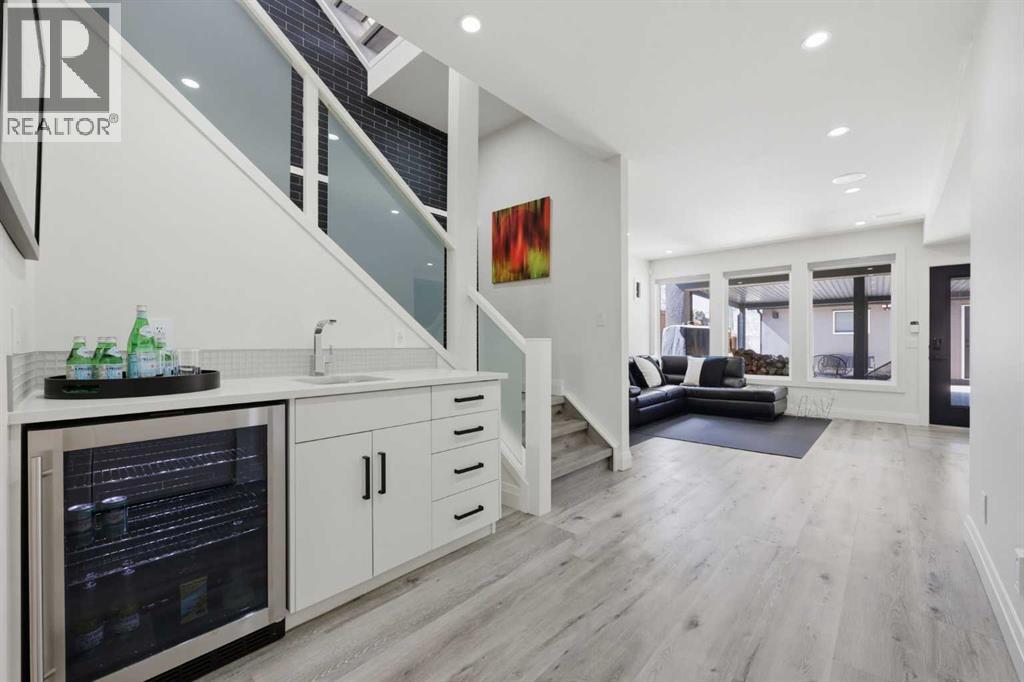 2227 47 Street NW - 34