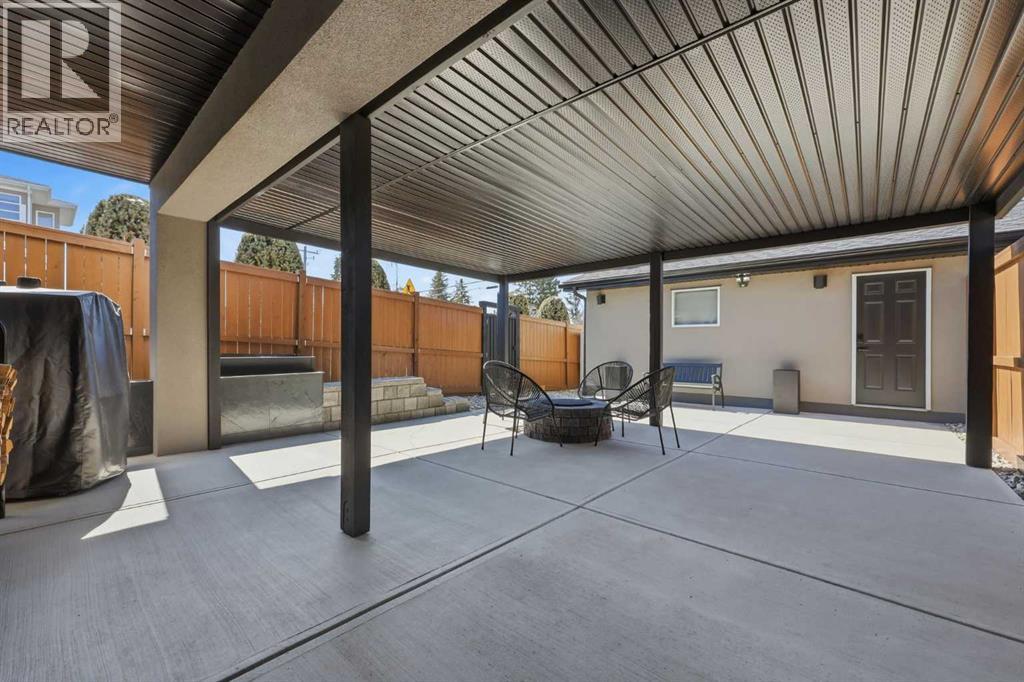 2227 47 Street NW - 42