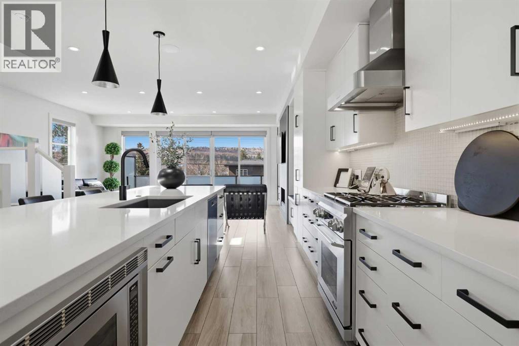 2227 47 Street NW - 13