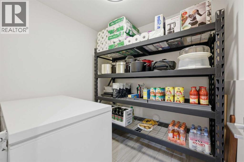 2227 47 Street NW - 40