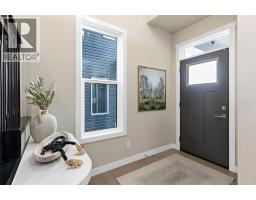5pc Bathroom - 28 Southborough Lane, Cochrane, AB T2C5H9 Photo 9