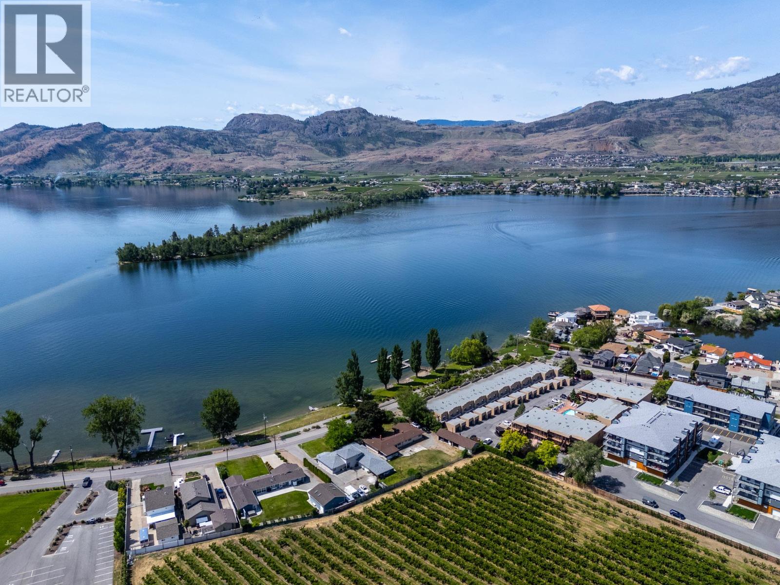 5231 Lakeshore Drive, Osoyoos