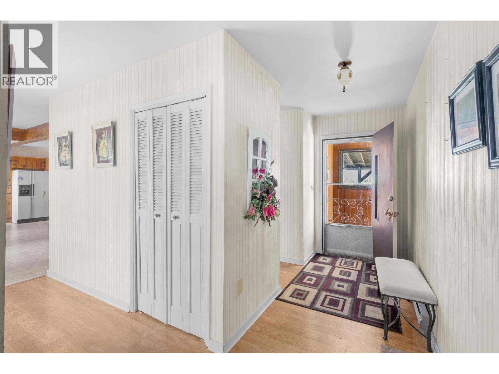 5231 Lakeshore Drive, Osoyoos