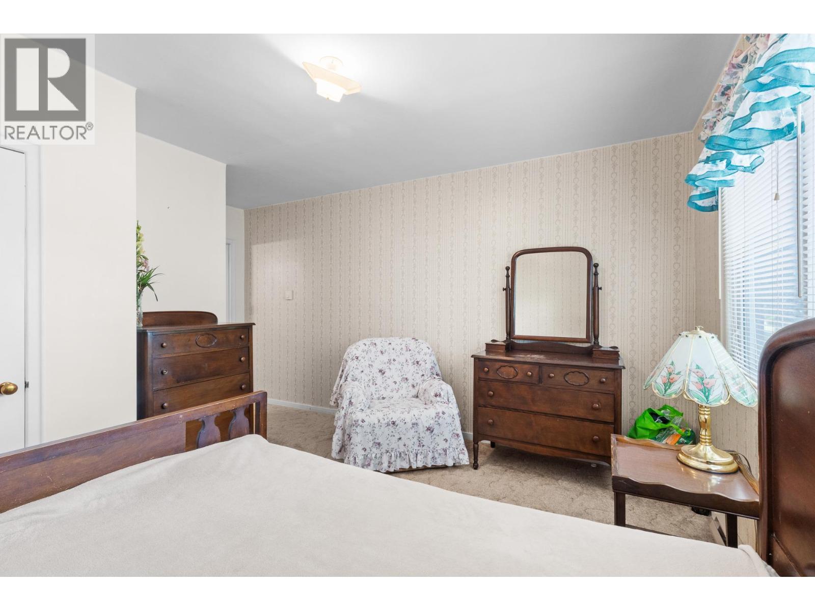 5231 Lakeshore Drive, Osoyoos
