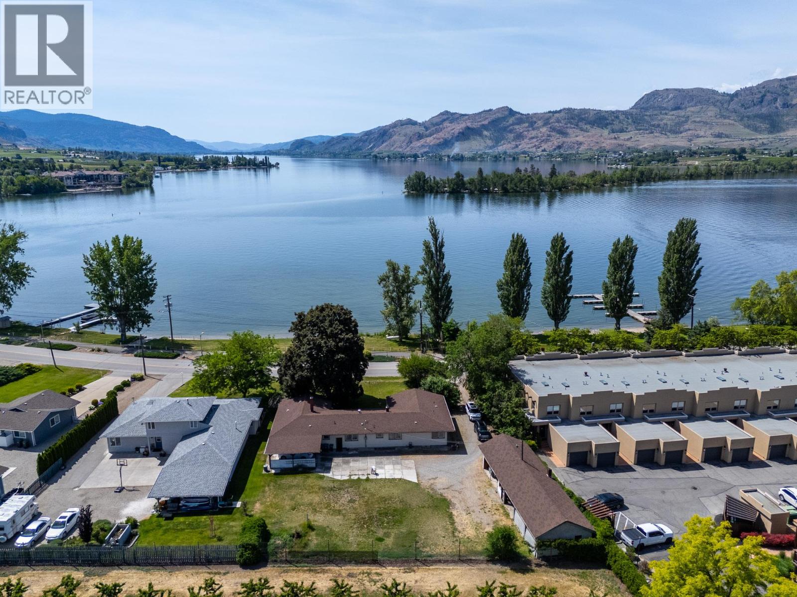 5231 Lakeshore Drive, Osoyoos
