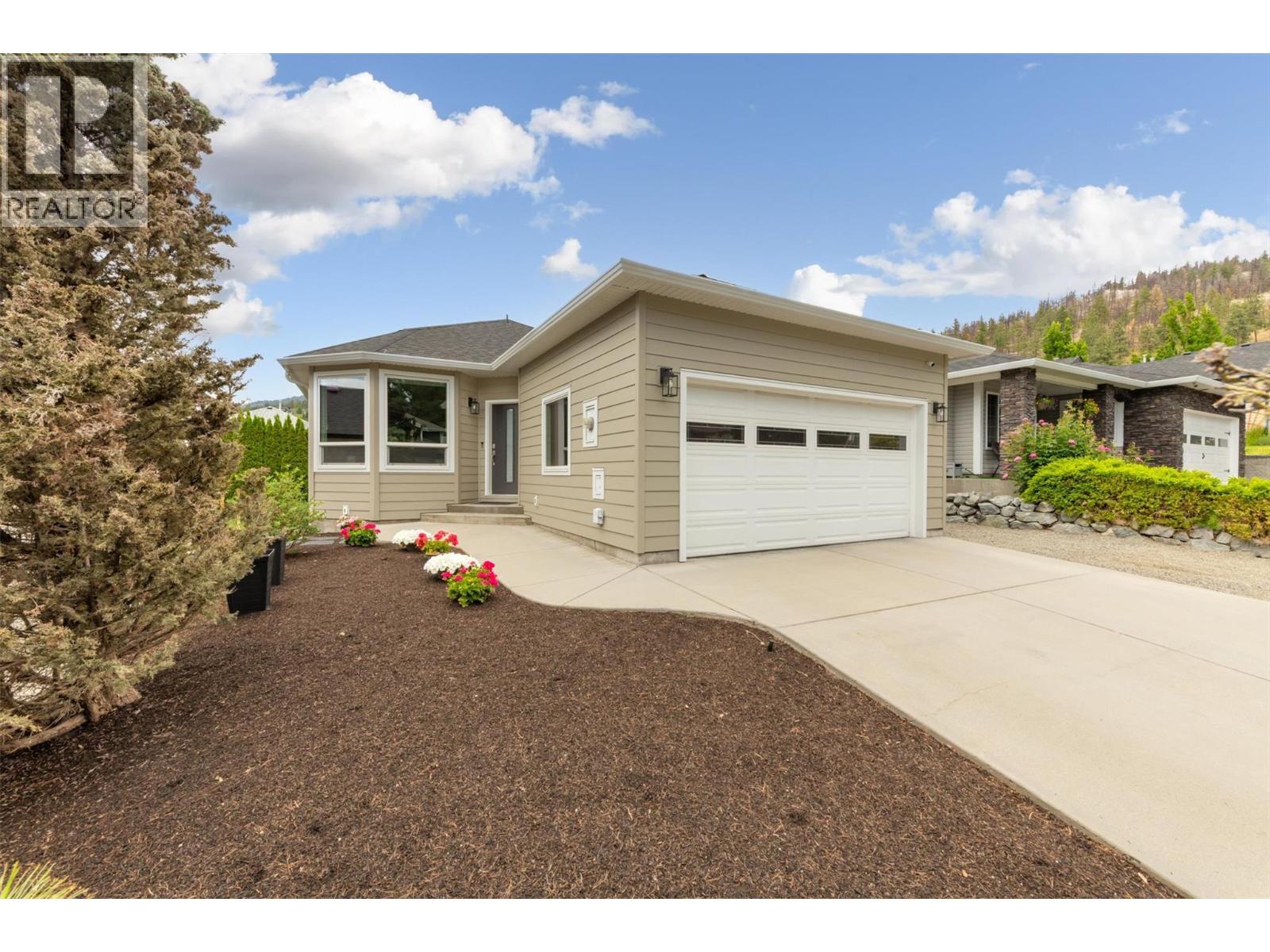  2083 Rosefield Drive, West Kelowna