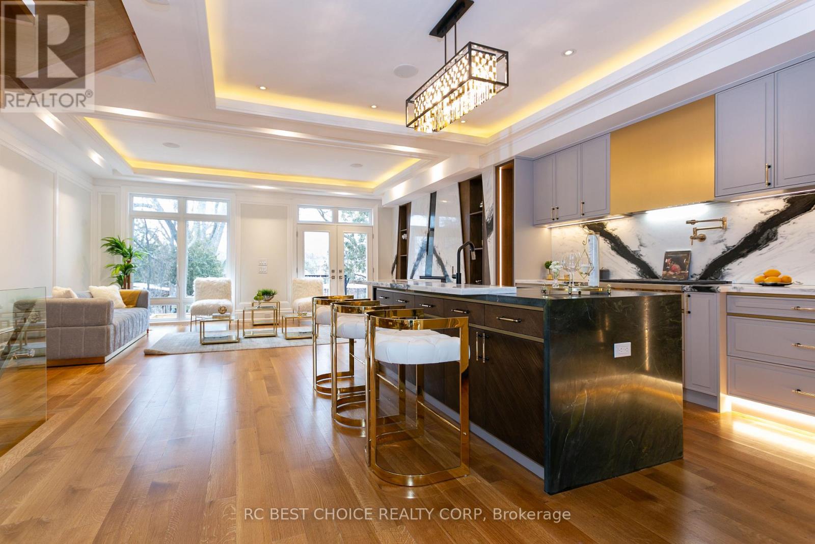 184 MCRAE DRIVE - 7