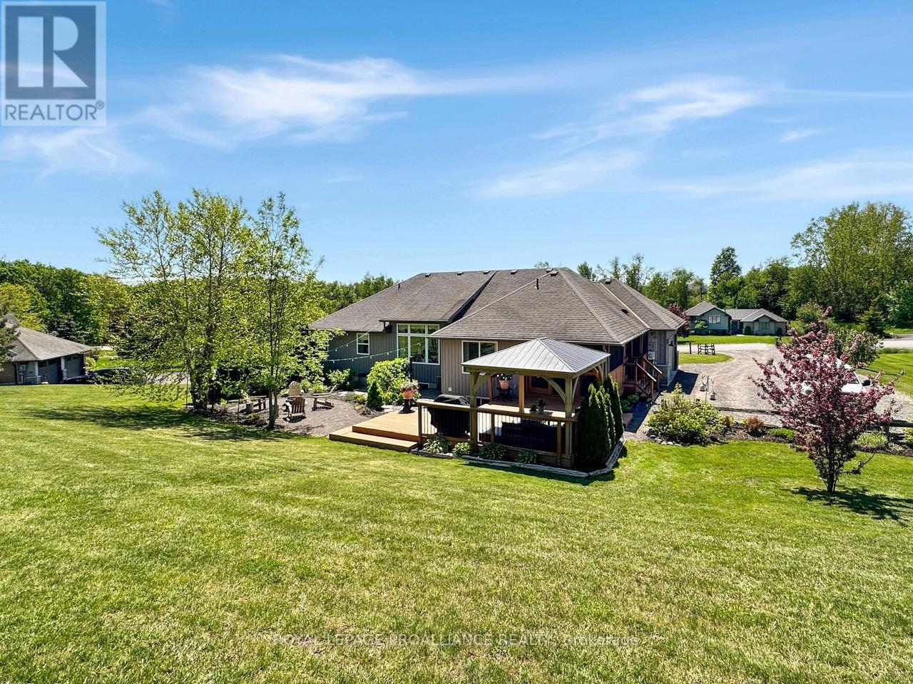 42 WINDWHISPER DRIVE - 48