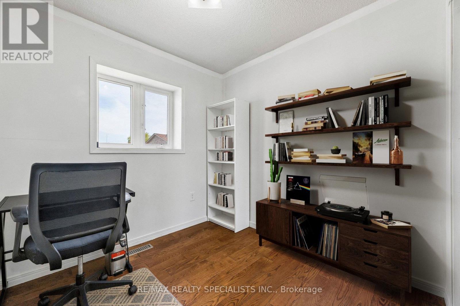 #72 580 EYER DRIVE - 24
