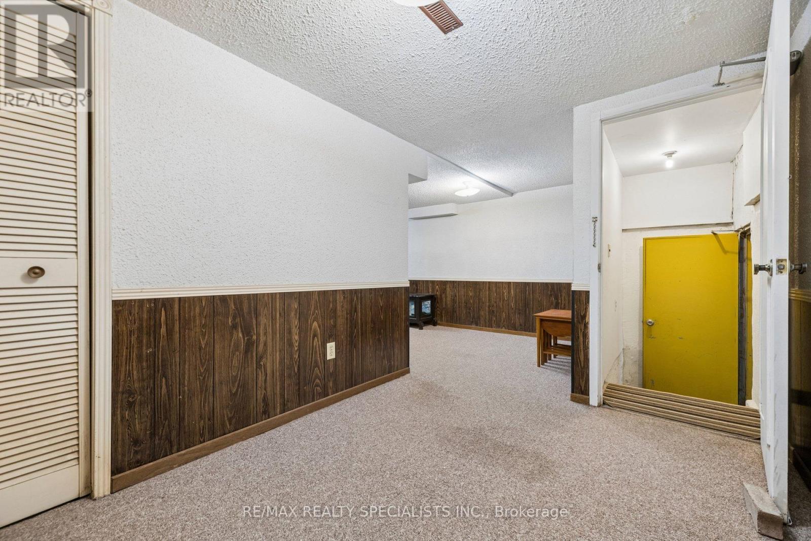 #72 580 EYER DRIVE - 32