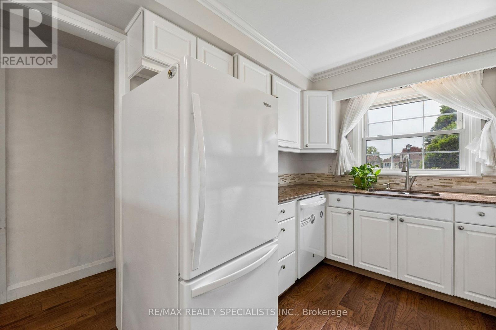 #72 580 EYER DRIVE - 8