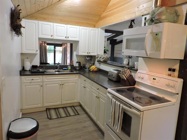 10053 WOLFE Street - photo 2