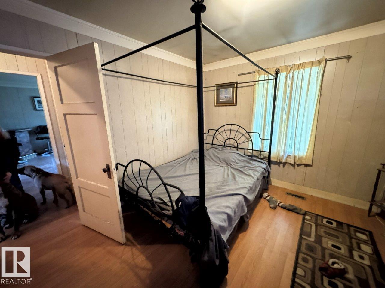 12330 106 ST NW - 14