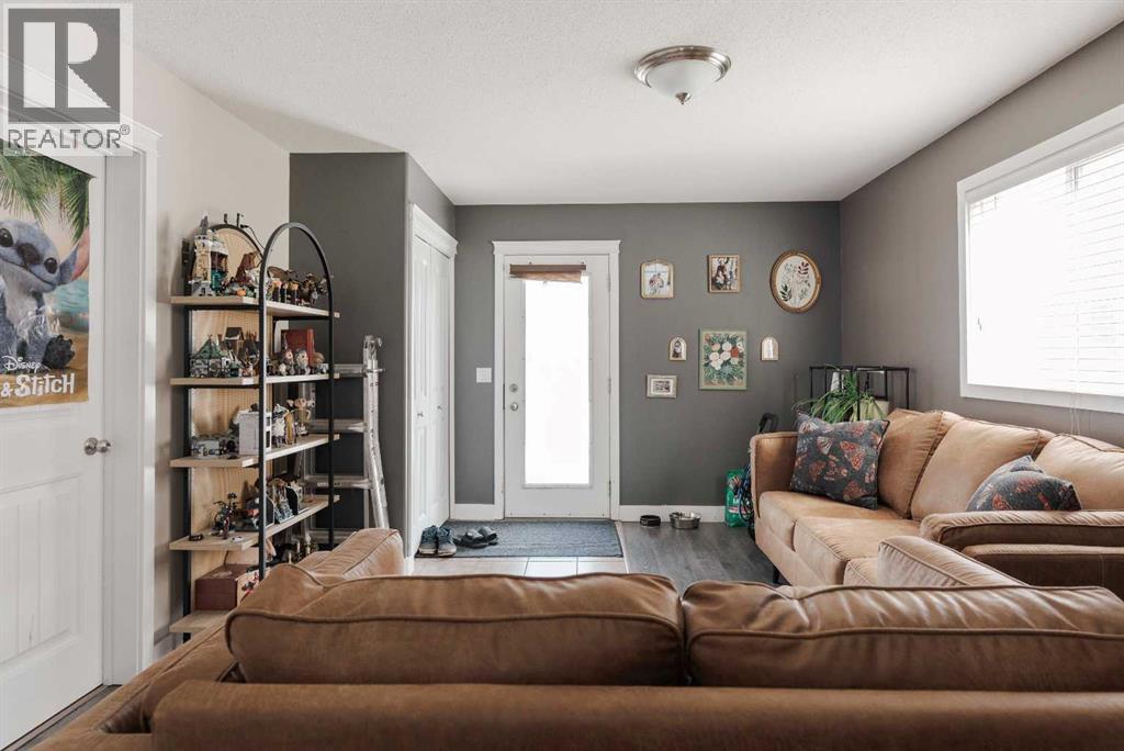 105 Elderberry Street - 17