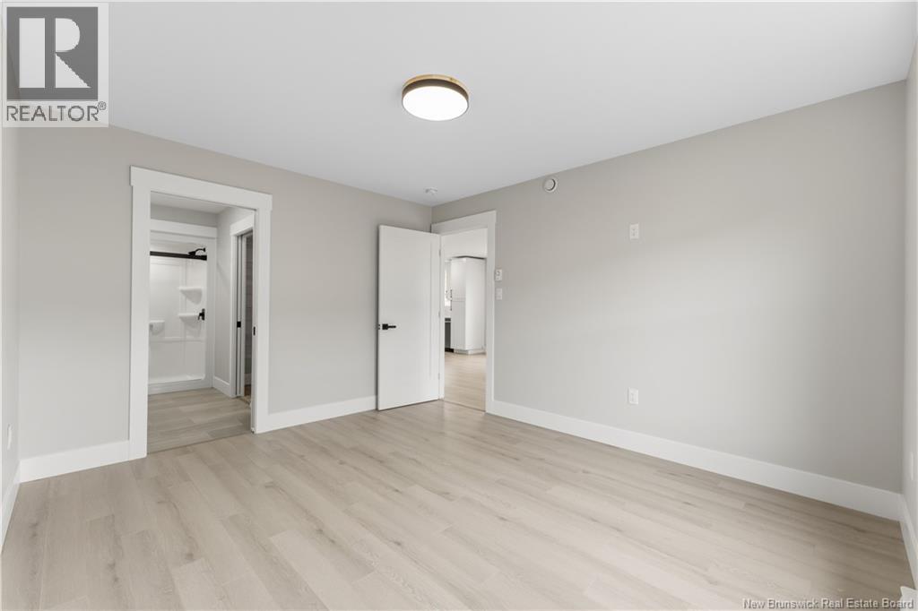 28 Violet Street - 13