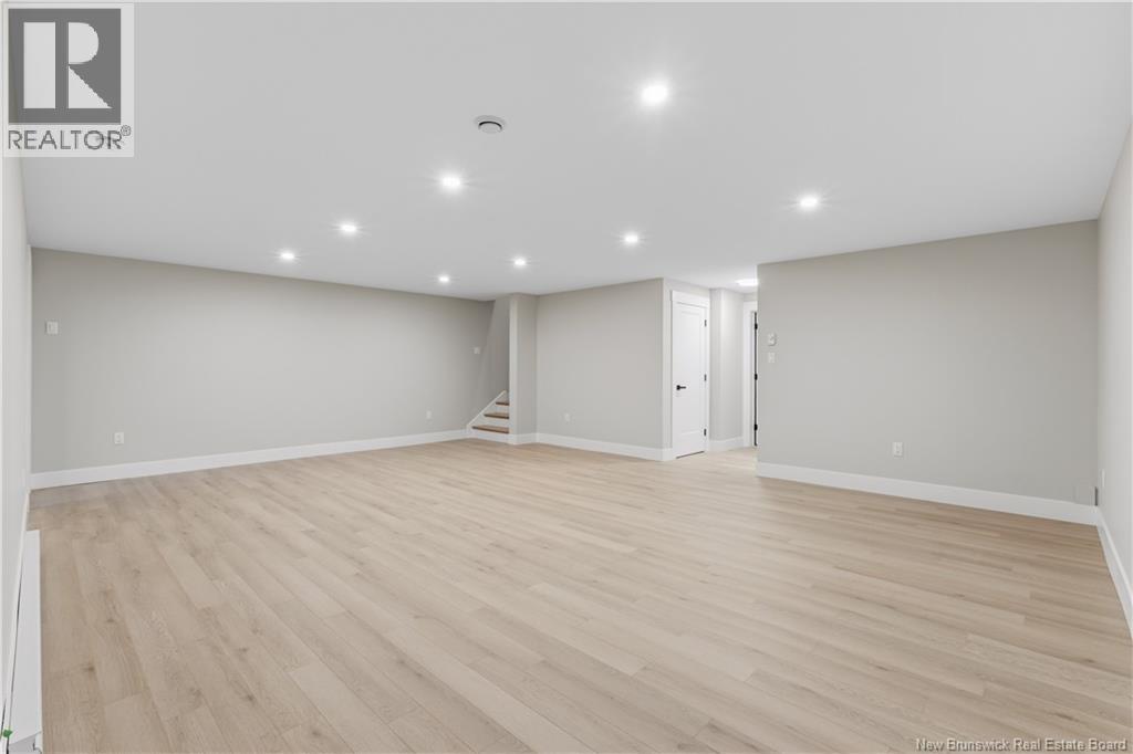 28 Violet Street - 26