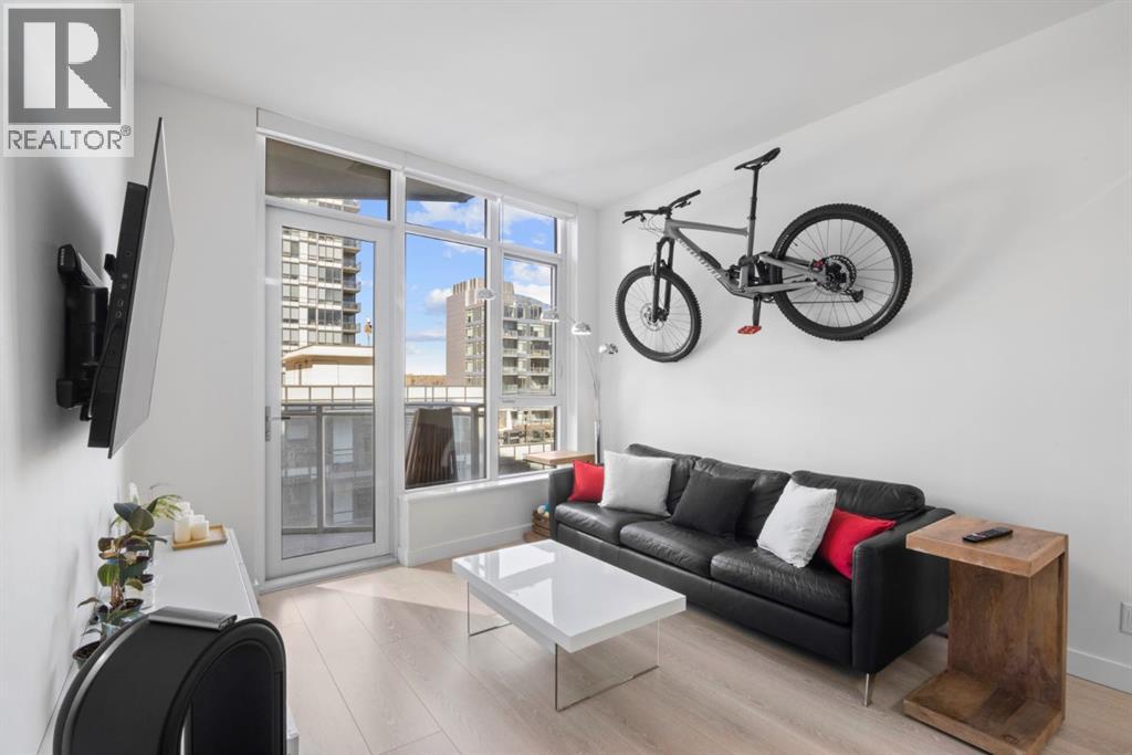 #501 138 Waterfront Court SW - Image 3