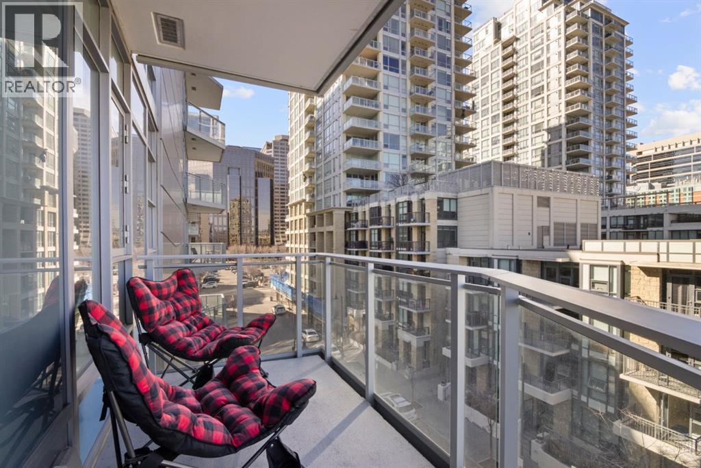 #501 138 Waterfront Court SW - 12