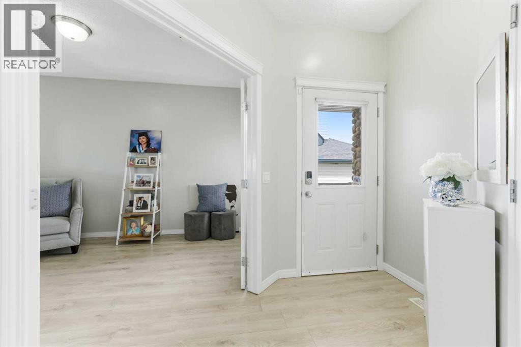 118 Saddletree Close NE - 10