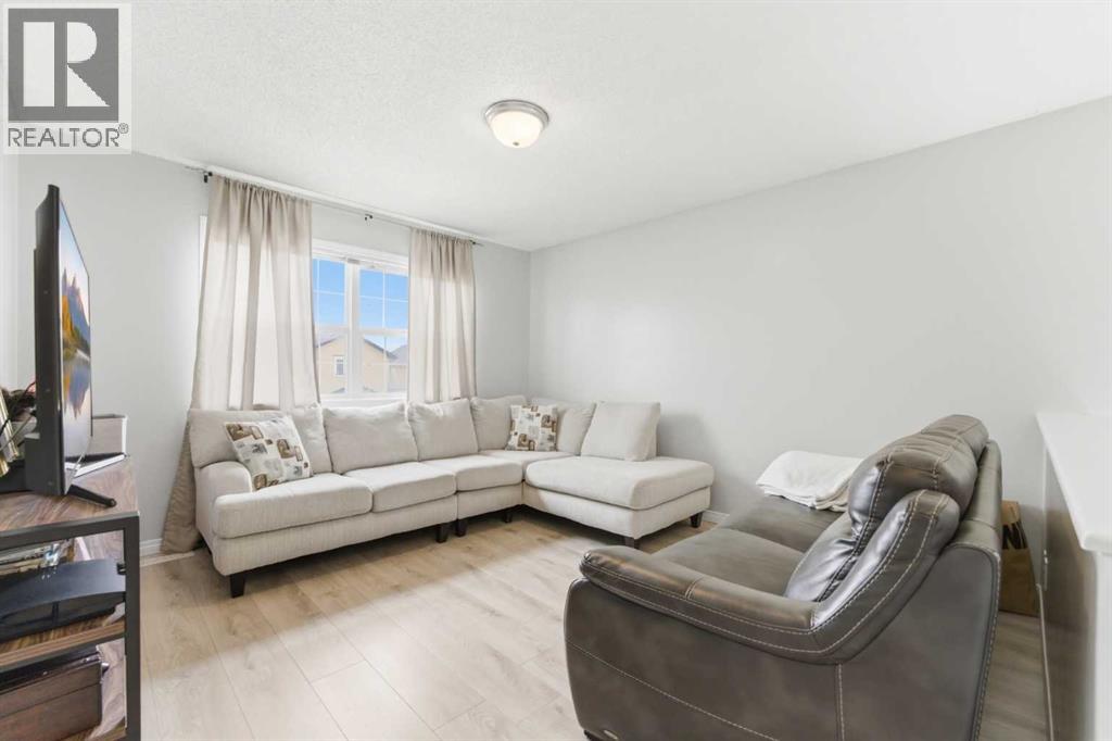 118 Saddletree Close NE - 12