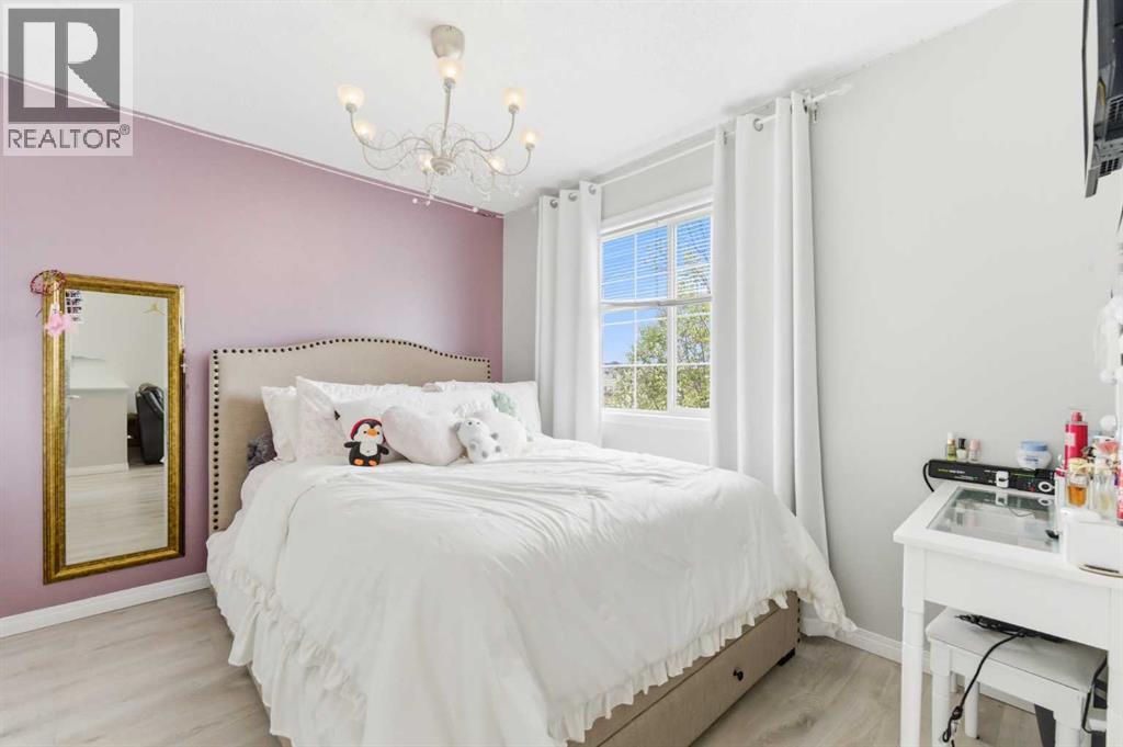 118 Saddletree Close NE - 17